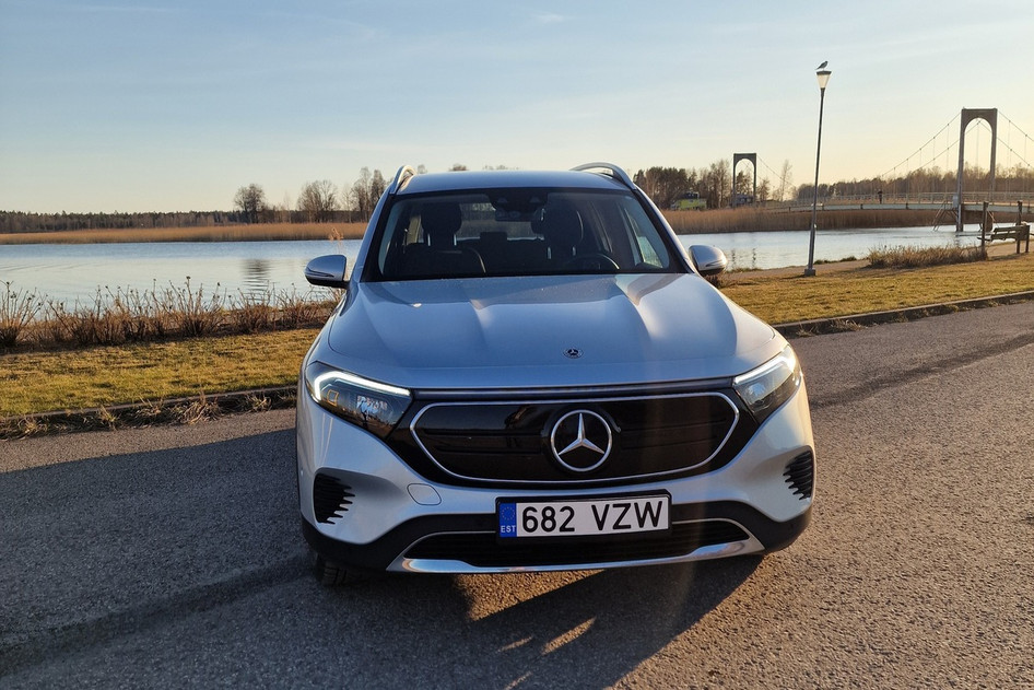 Mercedes-Benz EQB 250, 2023, 111 kW, electric, automatic, front-wheel drive