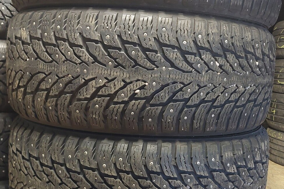 Подержанный шипованная шина 245/45R20 Nokian HKPL 9