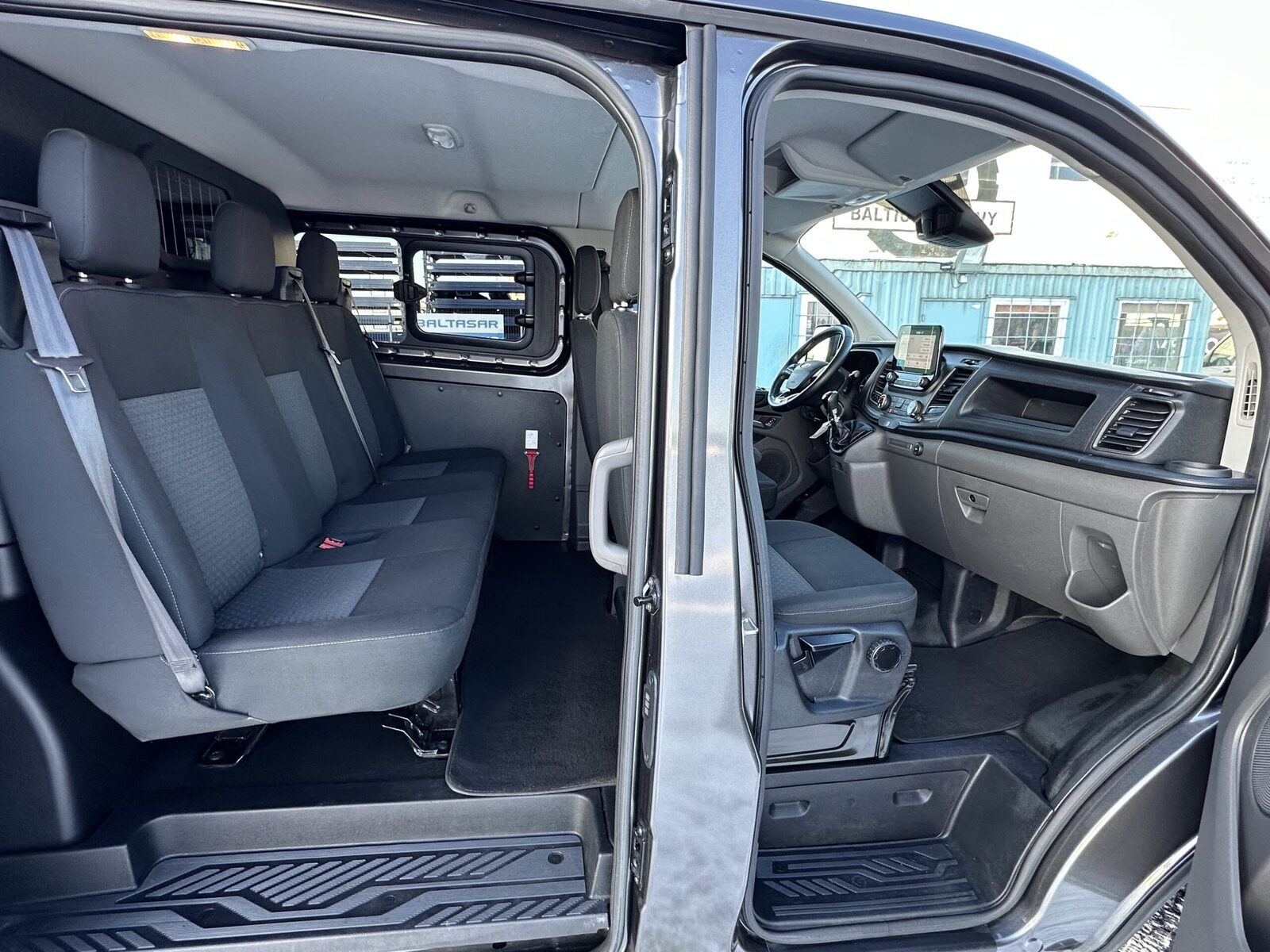 Ford Transit Custom 2020, photo 4/14