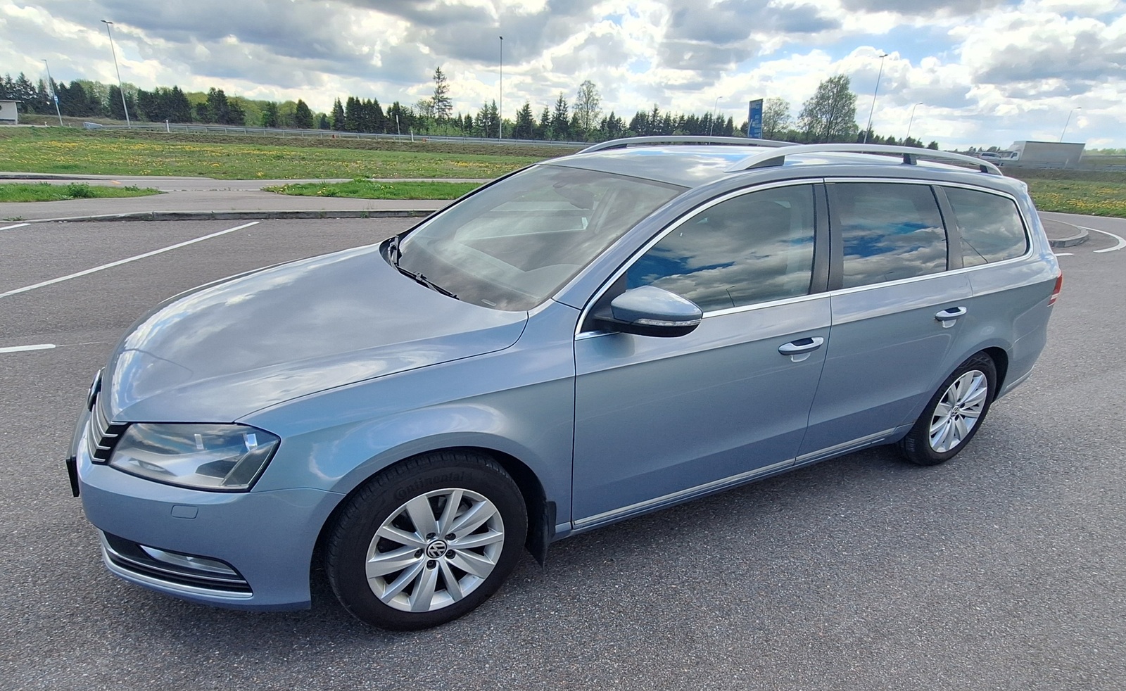Volkswagen Passat 2011, photo 7/10