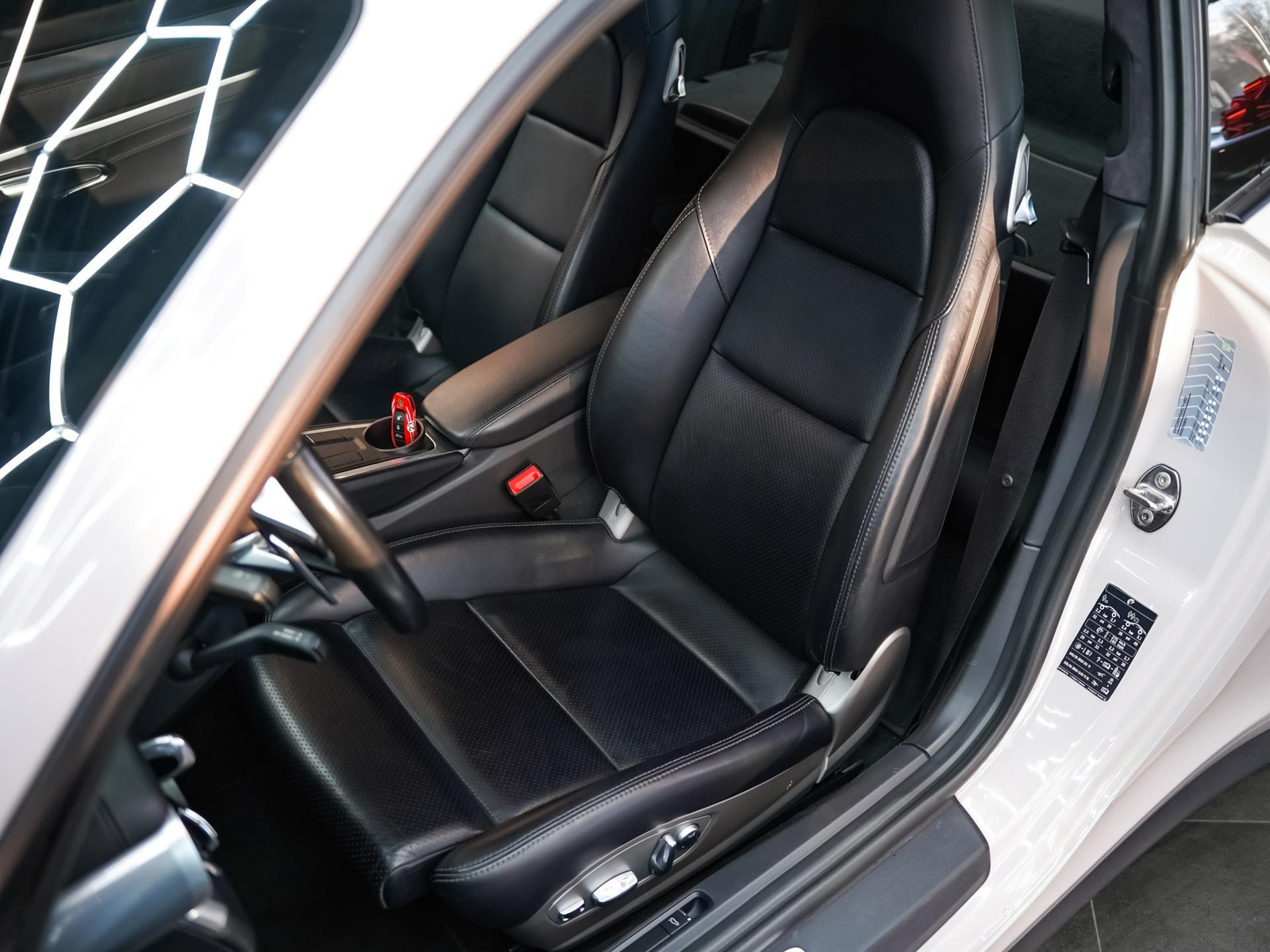 Porsche 911 Carrera 4S 3.0 309kW 2016, photo 6/12