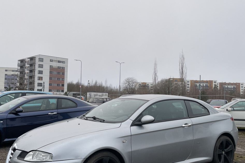 Alfa Romeo GT, 2006, 110 kW, дизель, механическая, передний привод