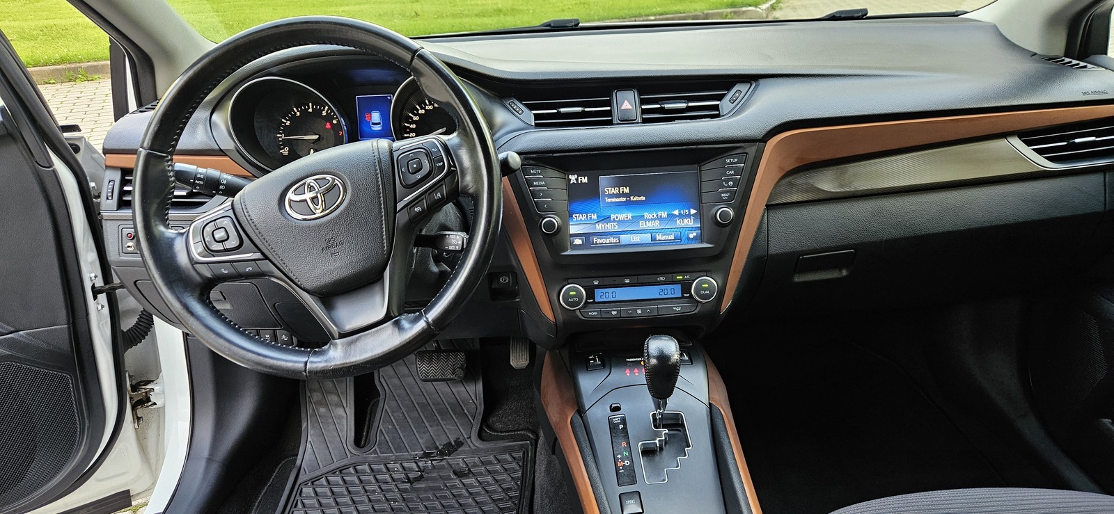 Toyota Avensis 2019, photo 3/4