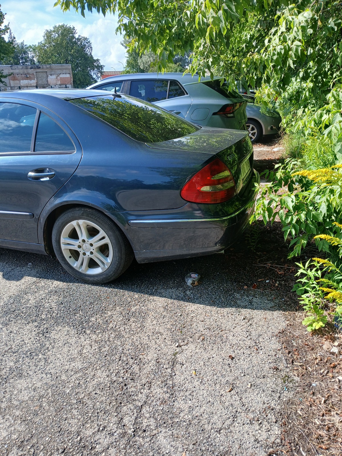 Mercedes-Benz E 220 2004, photo 3/10