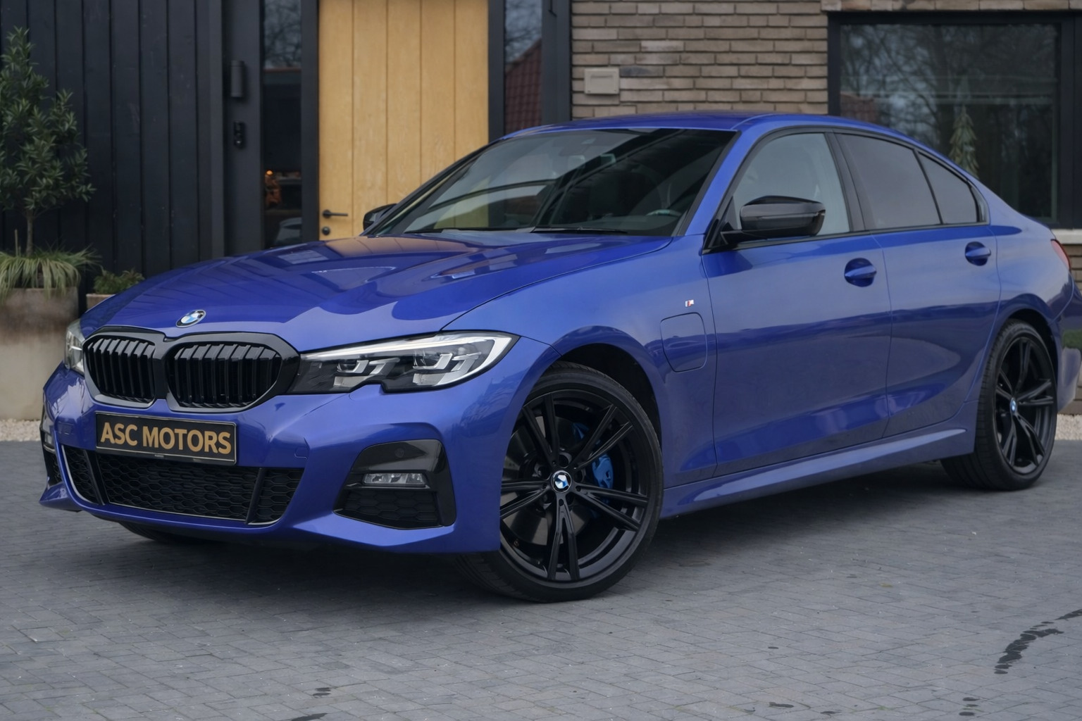 BMW 330 2020, kuva 4/12