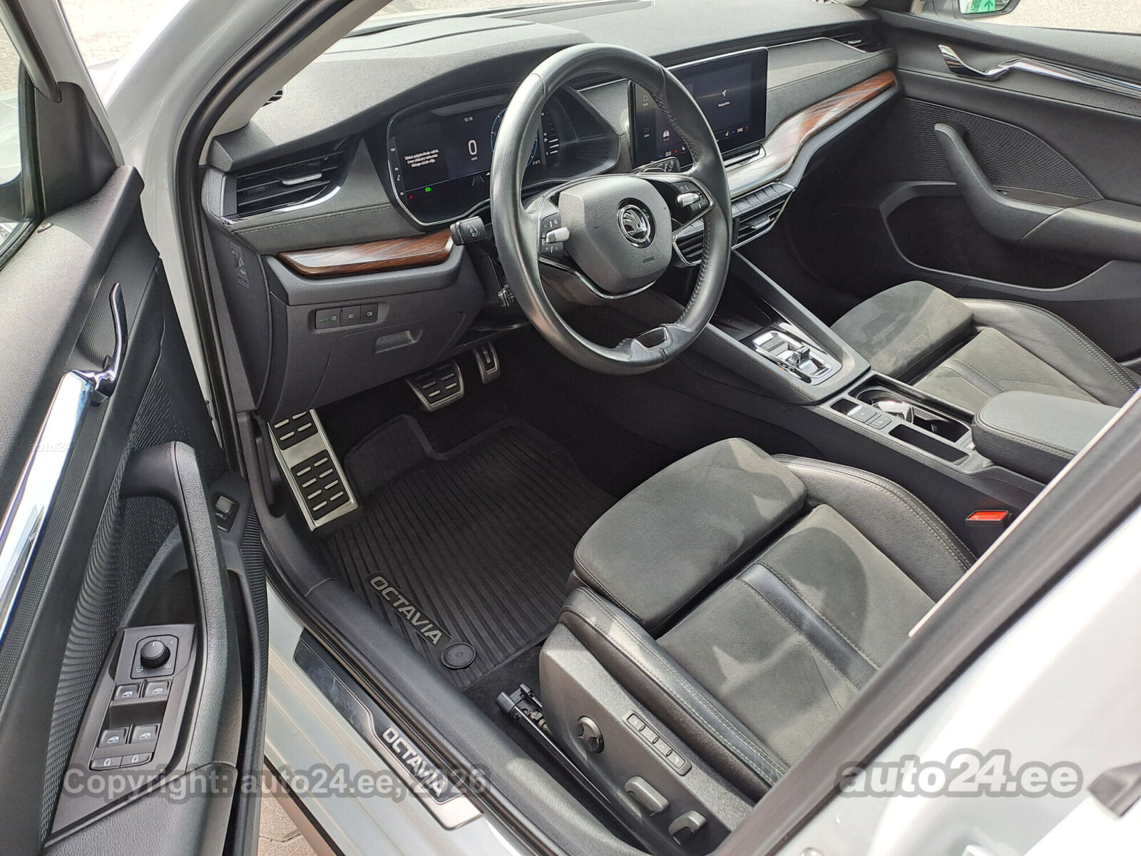 Škoda Octavia 2021, photo 4/7