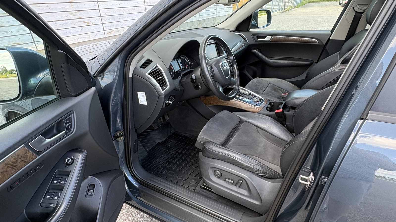 Audi Q5 2009, kuva 6/29