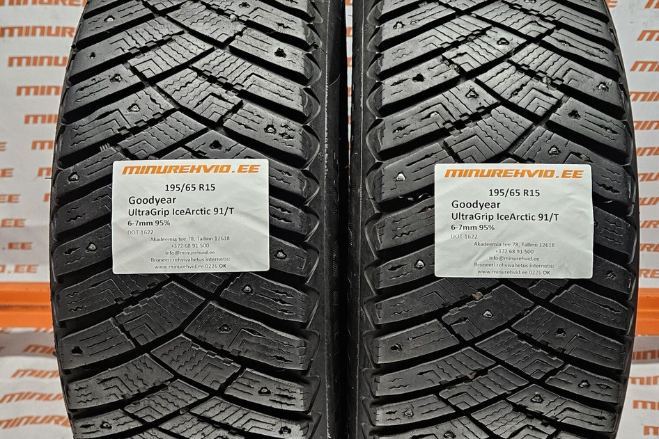 Naudota studded tire 195/65R15 GoodYear UltraGrip Ice Arctic 91/T