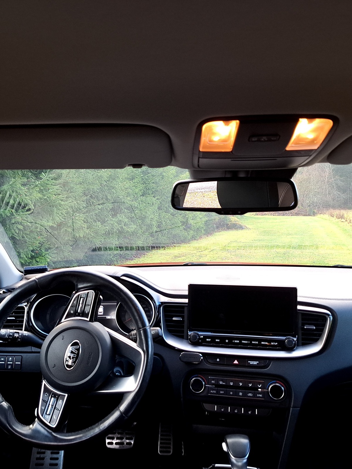Kia XCeed 2019, photo 6/10