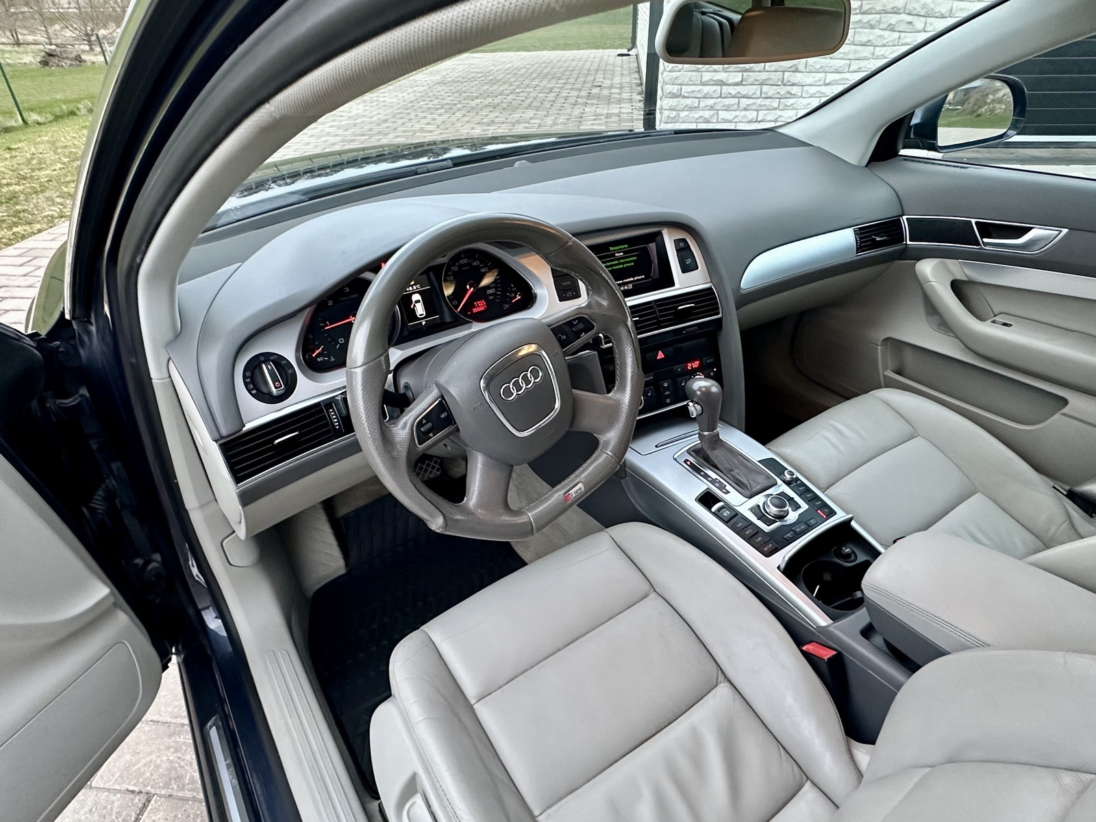 Audi A6 2011, photo 7/15