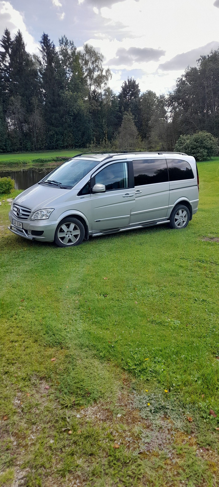 Mercedes-Benz Viano 2010, photo 2/9