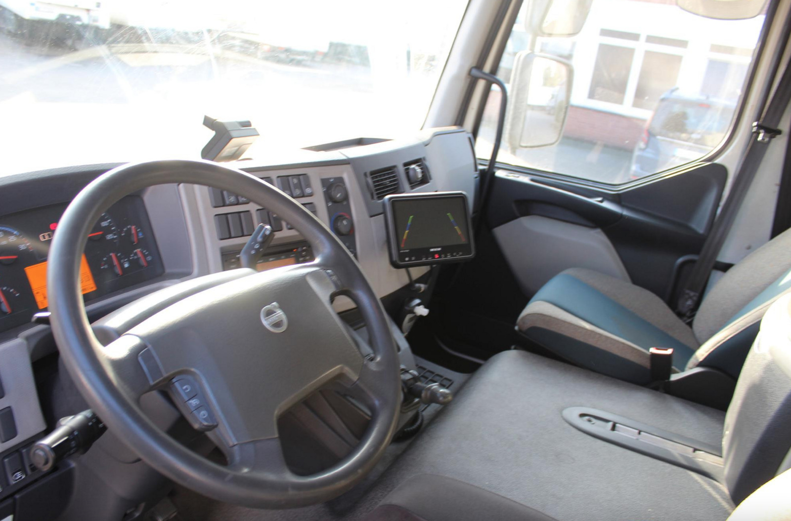 Volvo FL 250 külgavatav 2014, photo 4/10