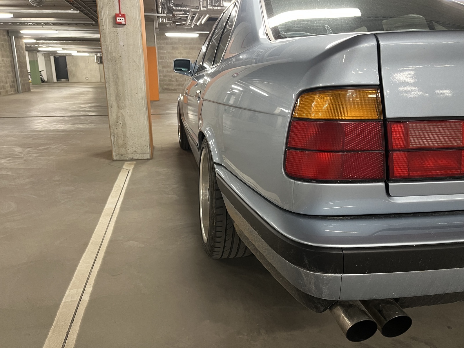 BMW 520 1991, photo 4/10
