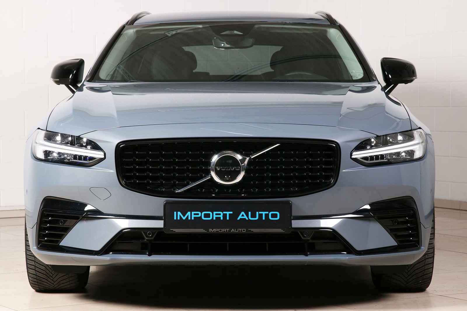 Volvo V90 2023, photo 2/10
