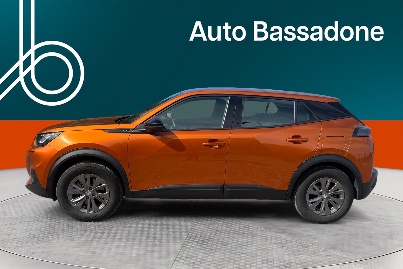 Peugeot 2008 2023, photo 2/17