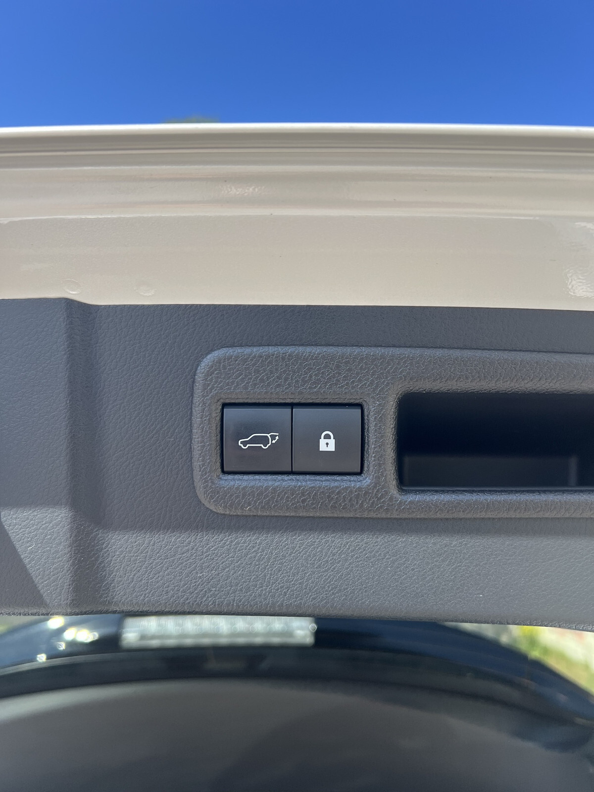 Lexus NX 300h 2021, kuva 6/20