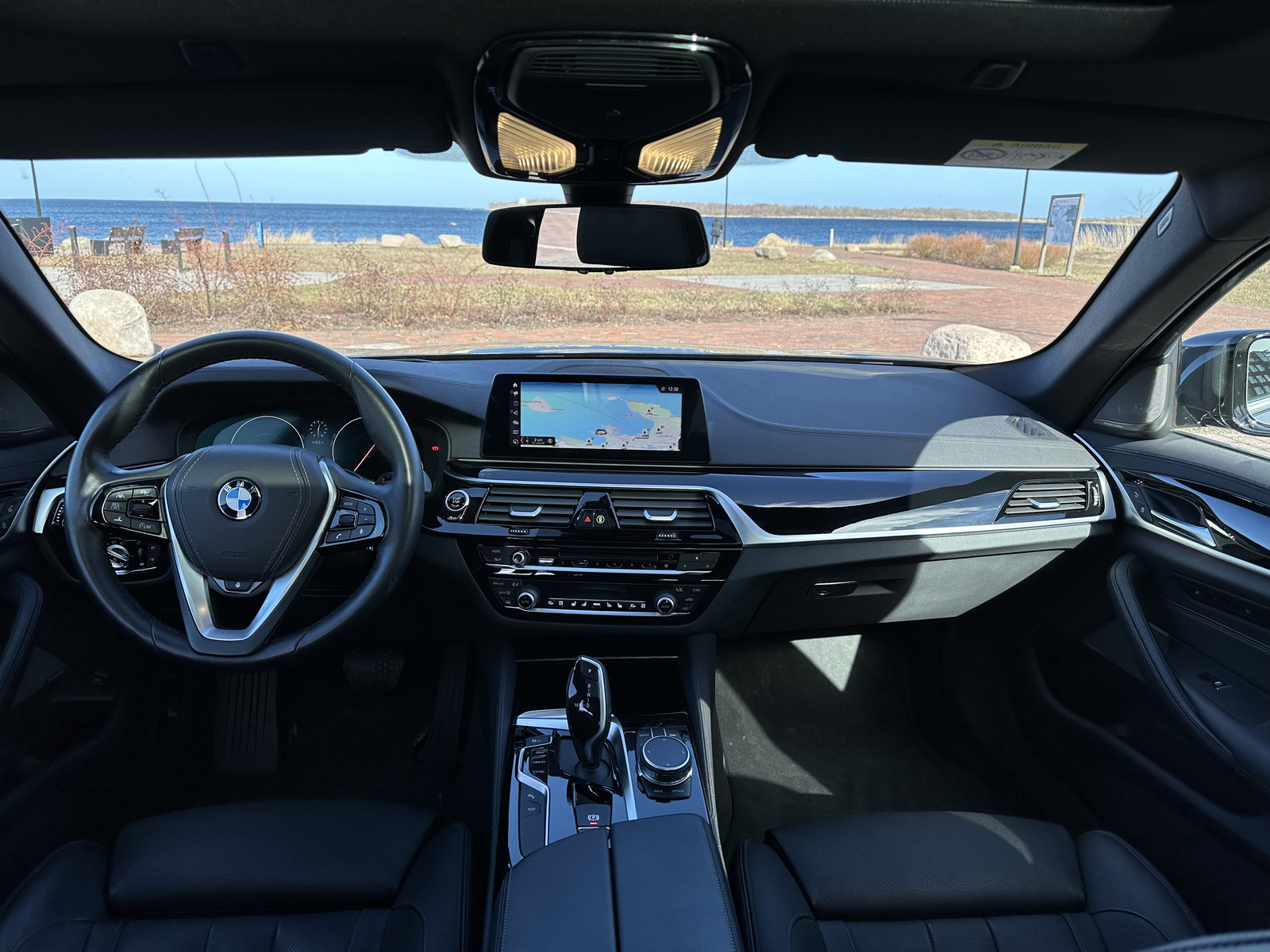BMW 530 2019, photo 6/15