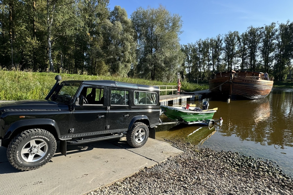 Land Rover Defender, 2010, 2.4, 90 kW, дизель, механическая, полный привод