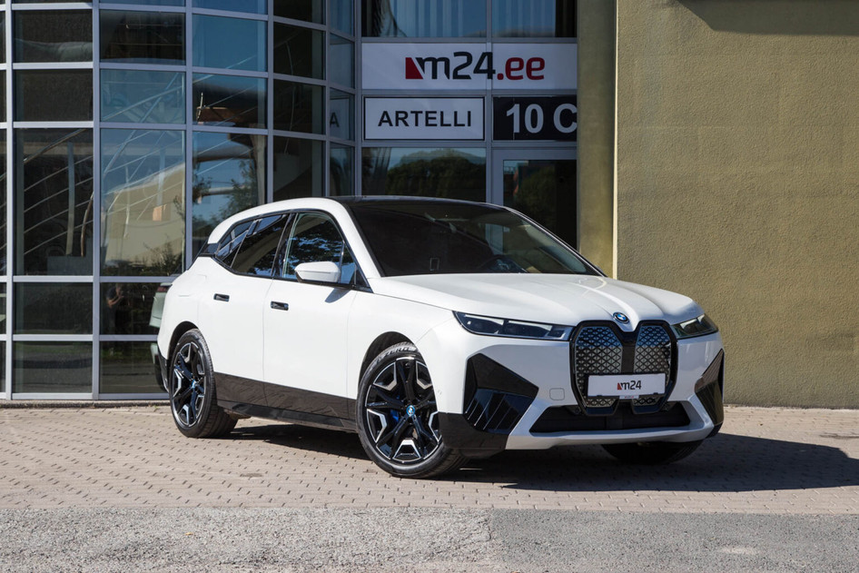 BMW xDrive 50, 2023, 140 kW, elekter, automaat, nelikvedu
