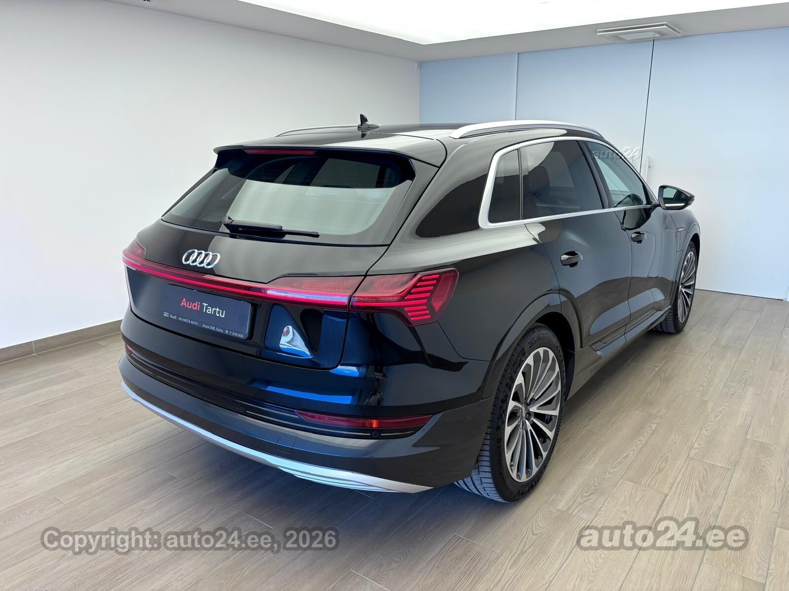 Audi e-tron 2020, photo 4/15