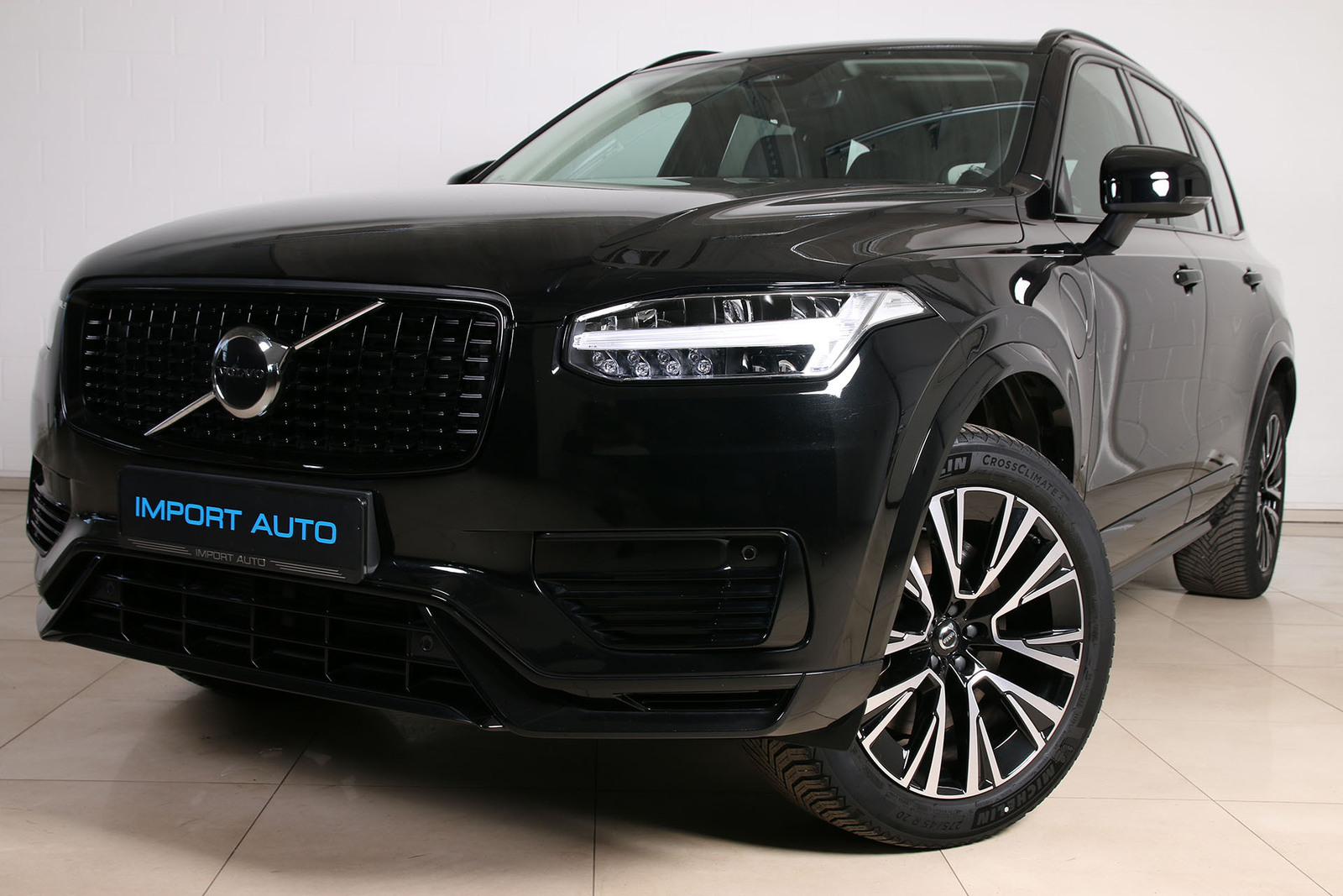 Volvo XC90 AWD DARK 7 RECHARGE INTELLI SAFE PRO 2.0 T8 Twin Engine Long Range Plug-In-Hybrid 335kW