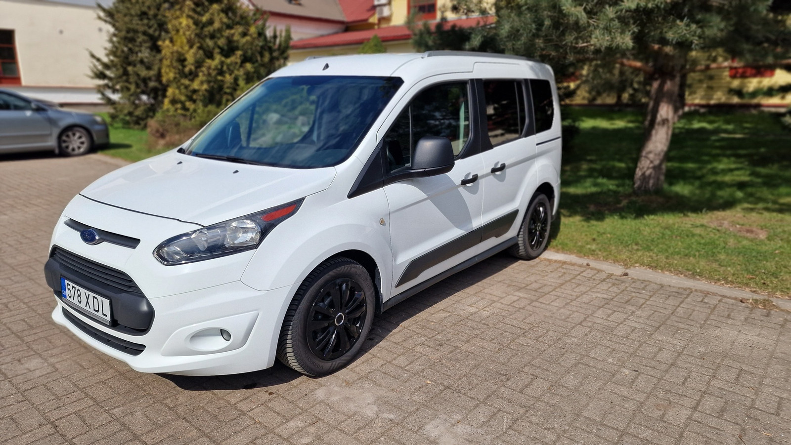 Ford Transit Connect 2017, kuva 3/5