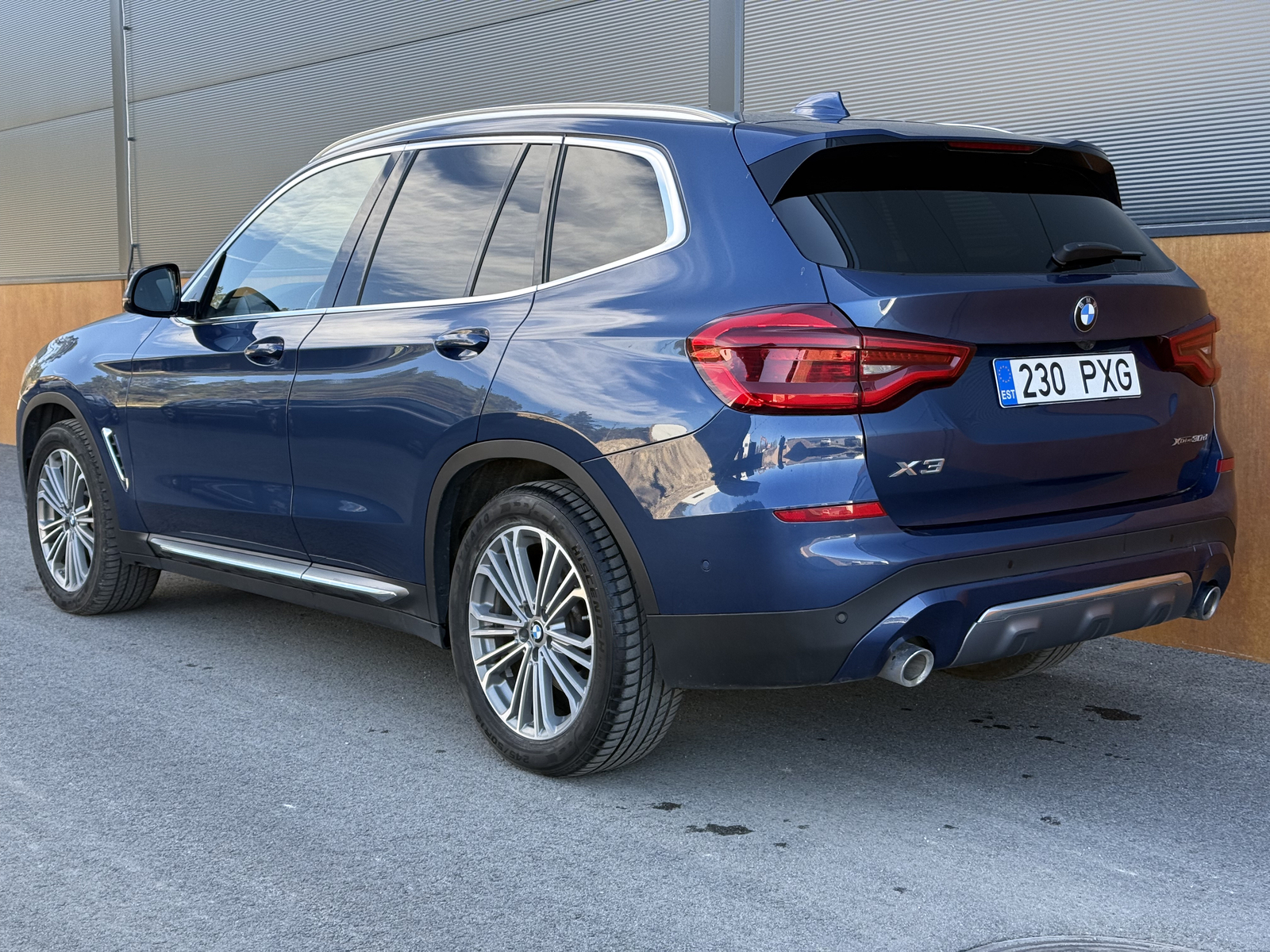 BMW X3 xDrive30d LuxuryLine 3.0 210kW 2022, photo 4/12