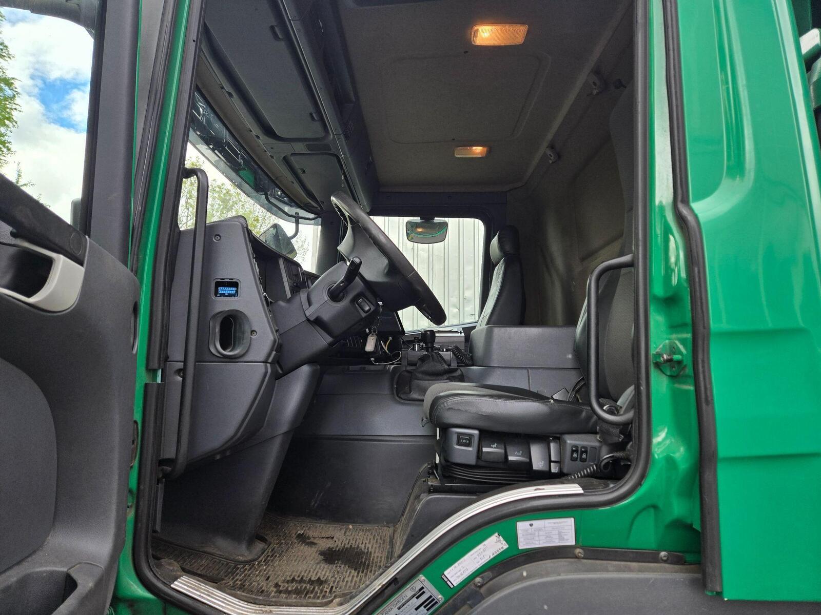 Scania P340 DB6x2*4HNB CNG NTM 12,9m³ + 6,3m³ 2015, photo 6/14