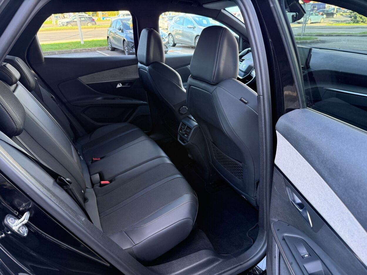 Peugeot 3008 2023, photo 5/10