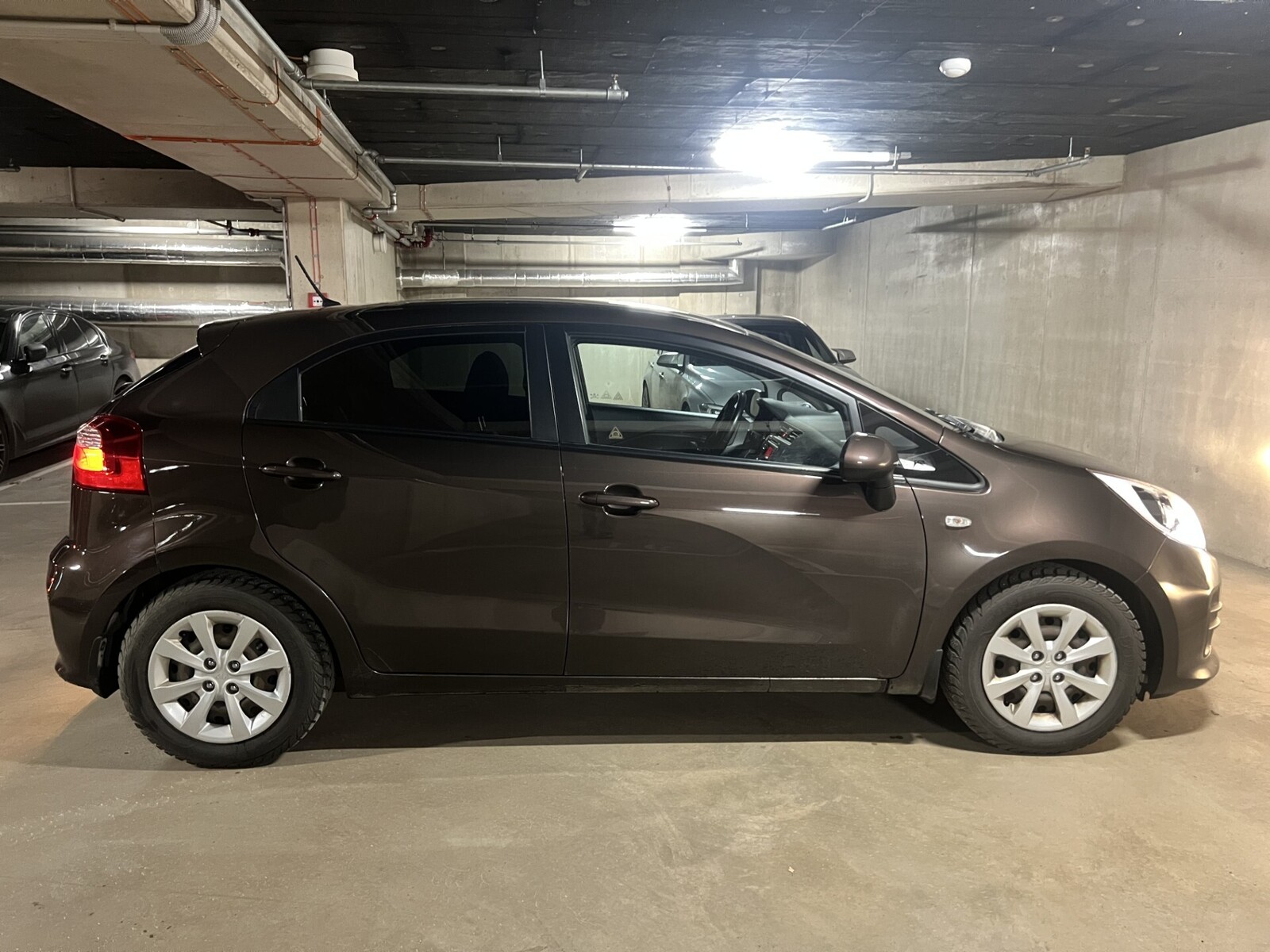 Kia Rio 2015, photo 2/6