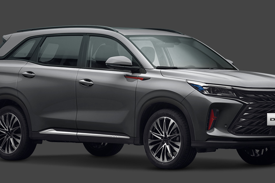 DFSK Glory 600, 1.5, 135 kW, petrol, automatic, front-wheel drive