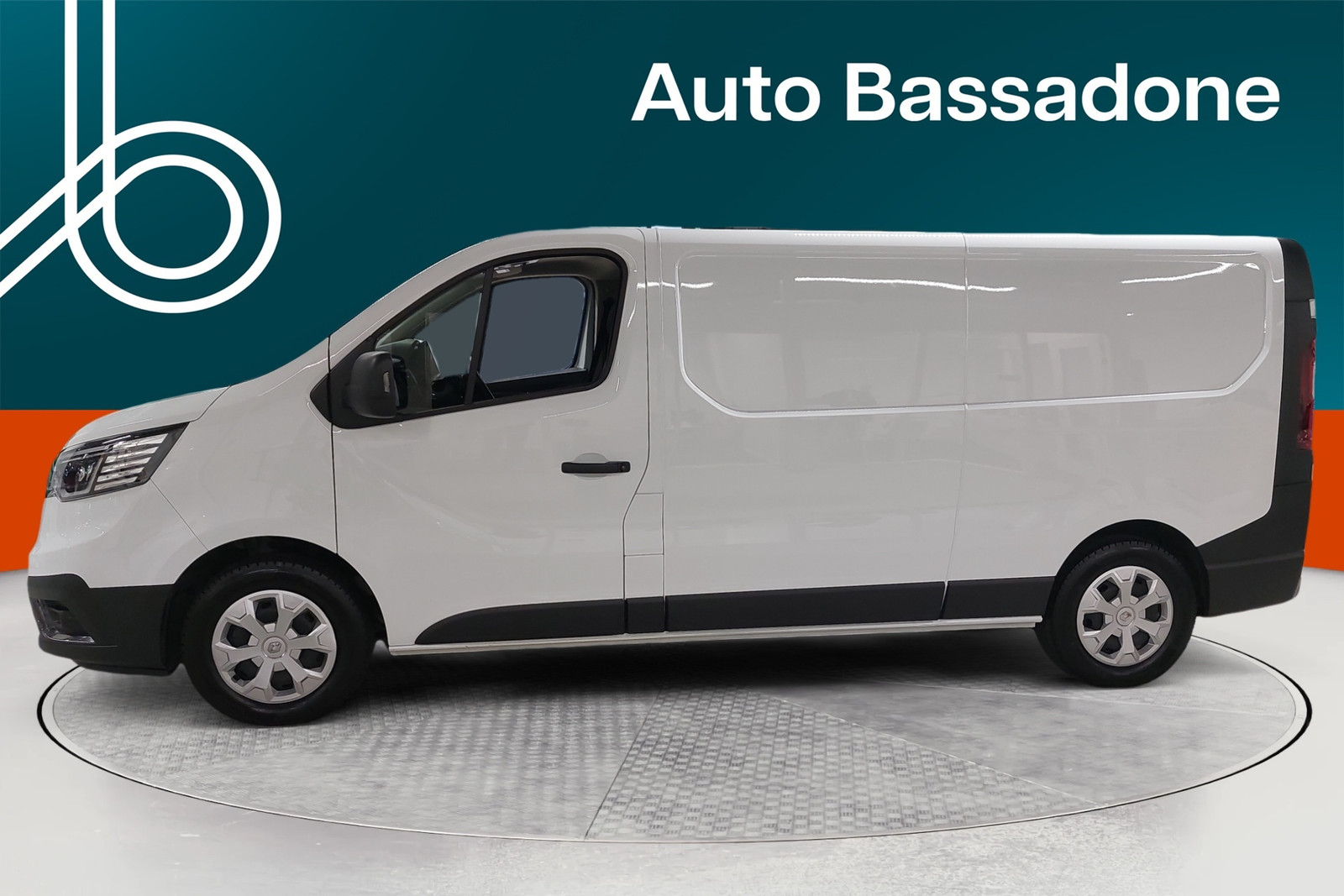 Renault Trafic 2024, kuva 2/24