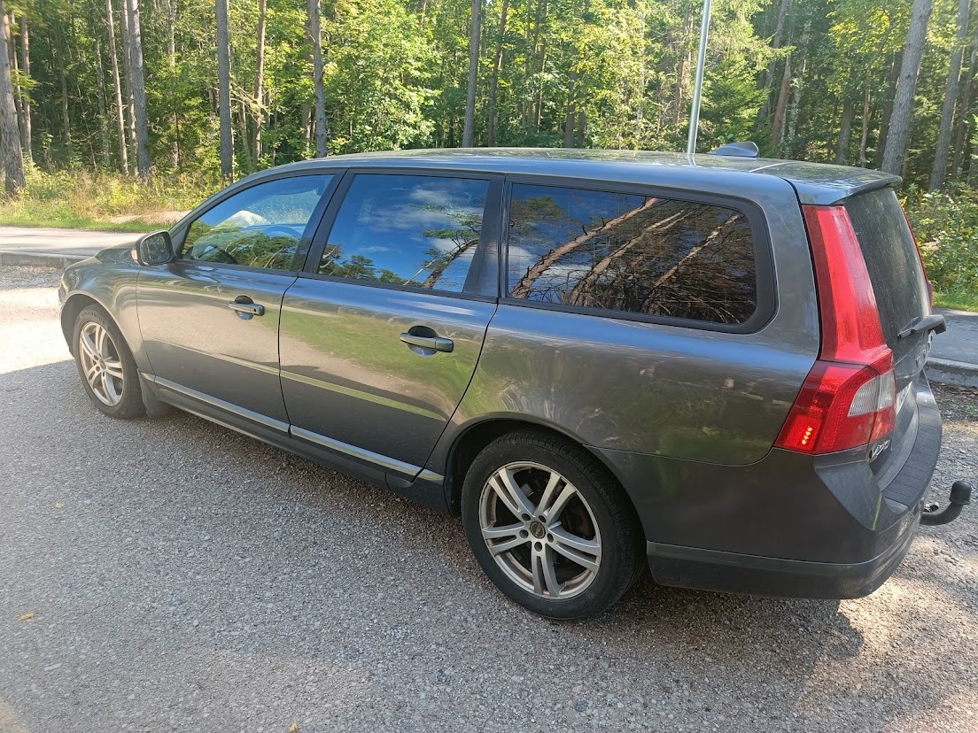 Volvo V70 2008, kuva 2/3