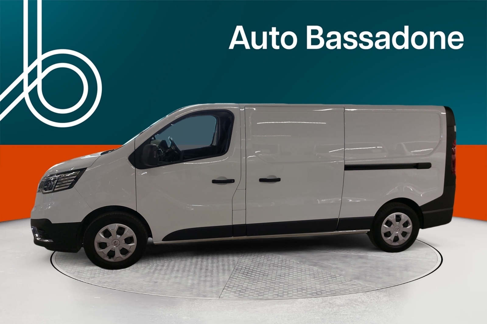 Renault Trafic 2023, kuva 2/24
