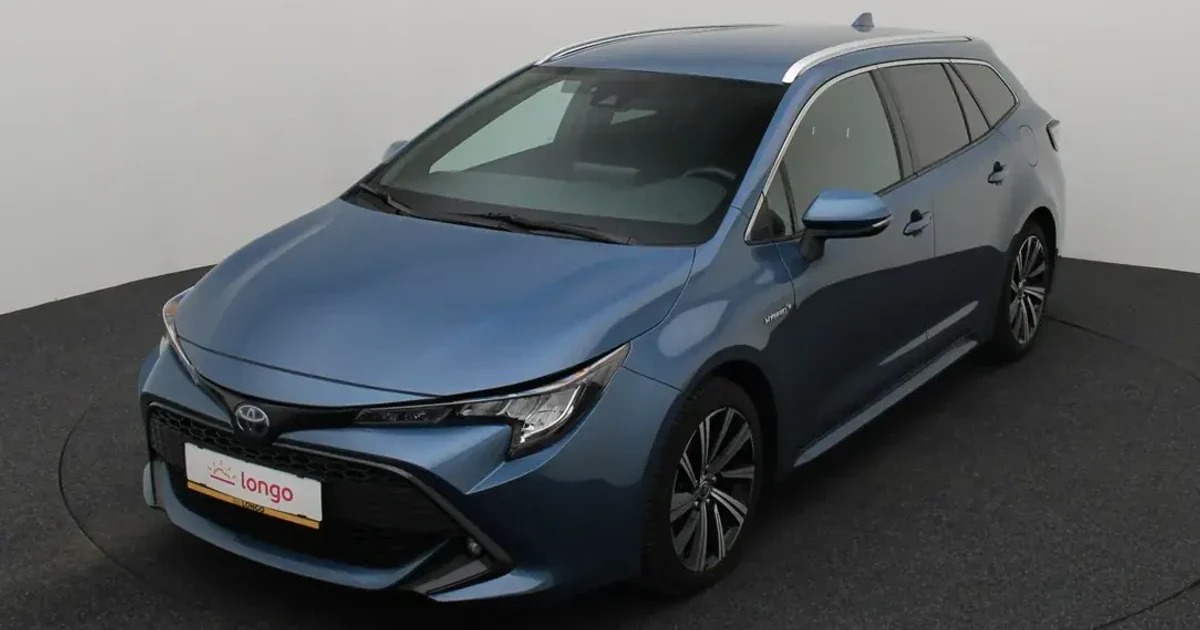 Denim Blue Metallic Toyota Corolla