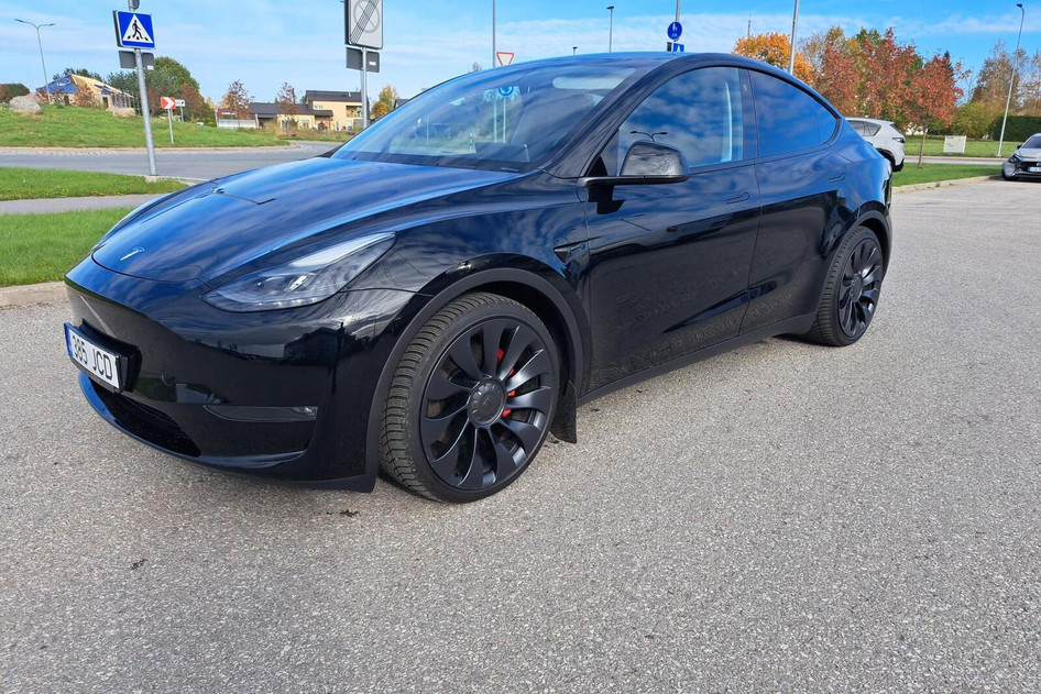 Tesla Model Y, 2024, 393 kW, elekter, automaat, nelikvedu