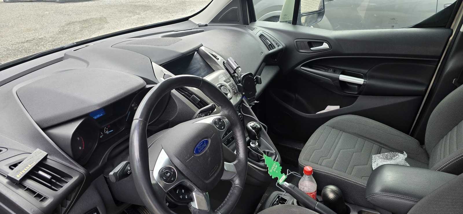Ford Tourneo Connect 2015, photo 7/19