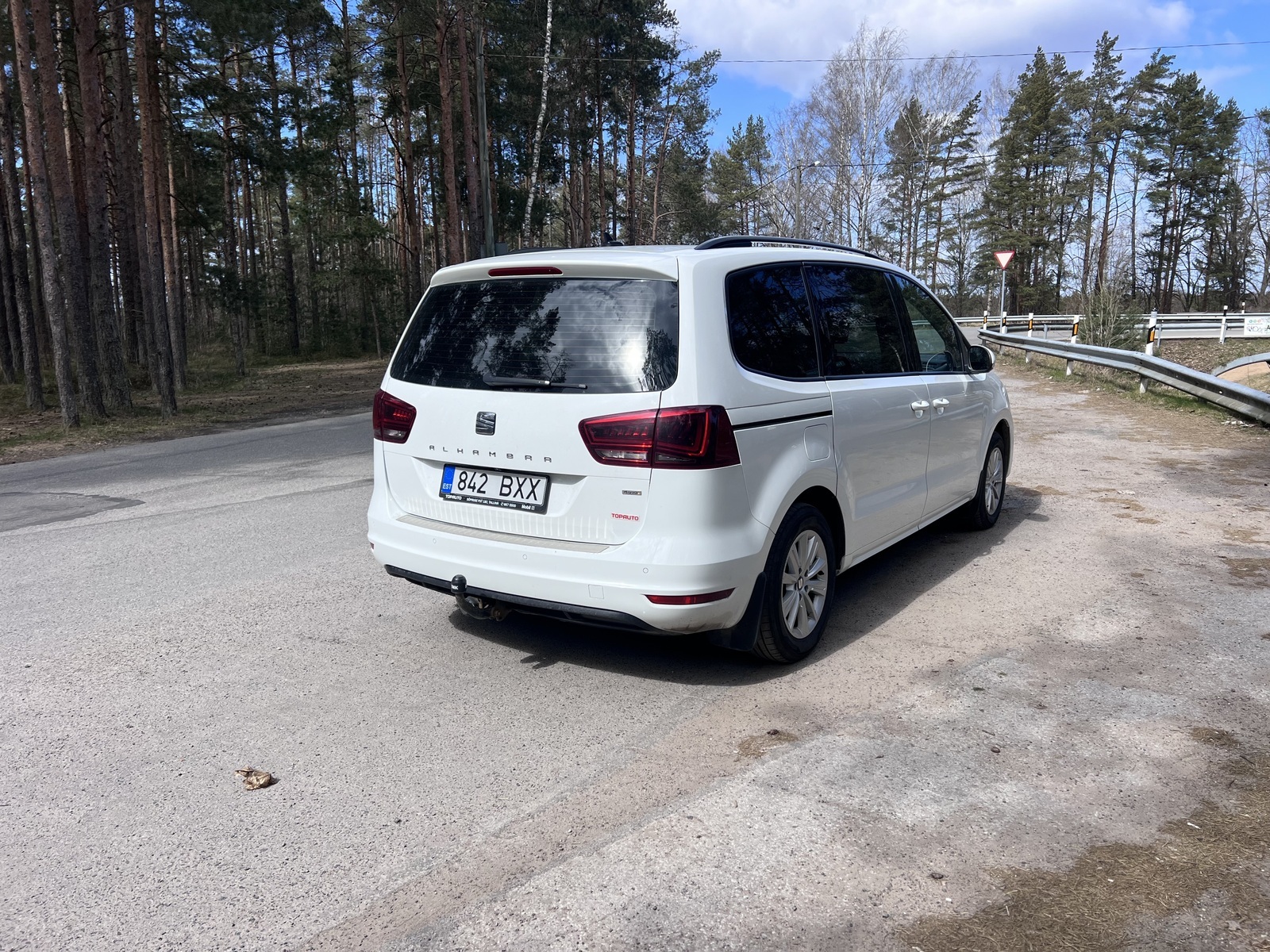 SEAT Alhambra 2017, photo 3/11