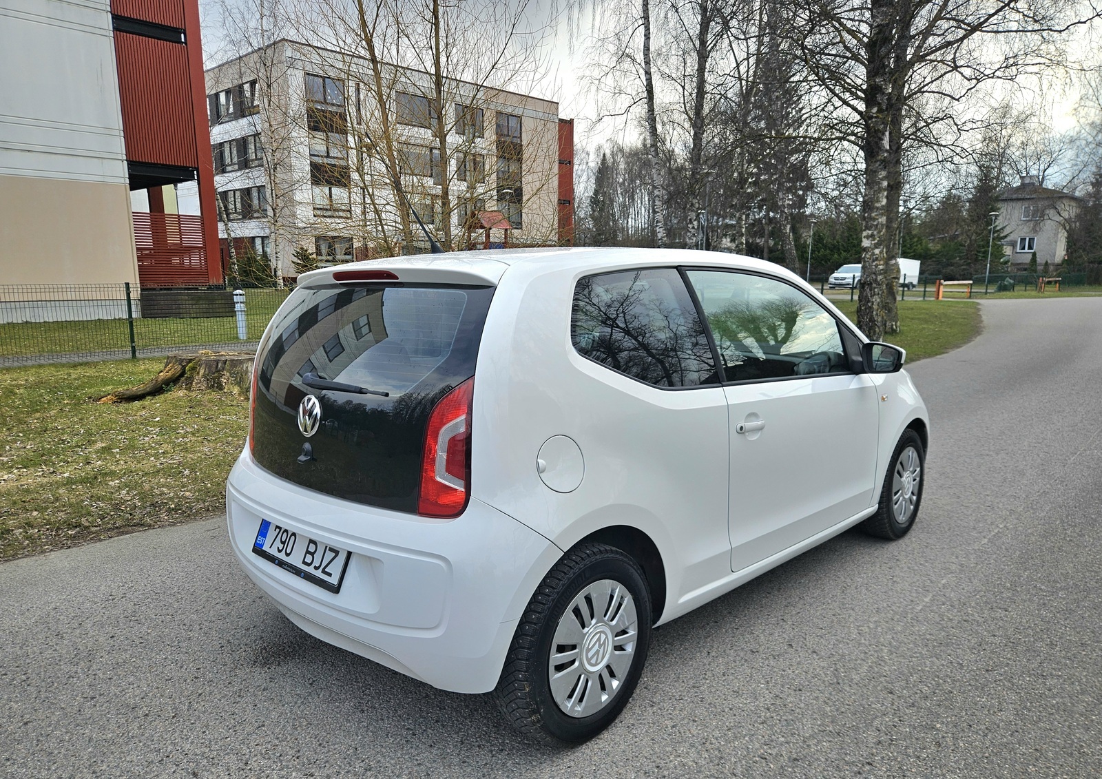 Volkswagen up! 2013, kuva 3/12