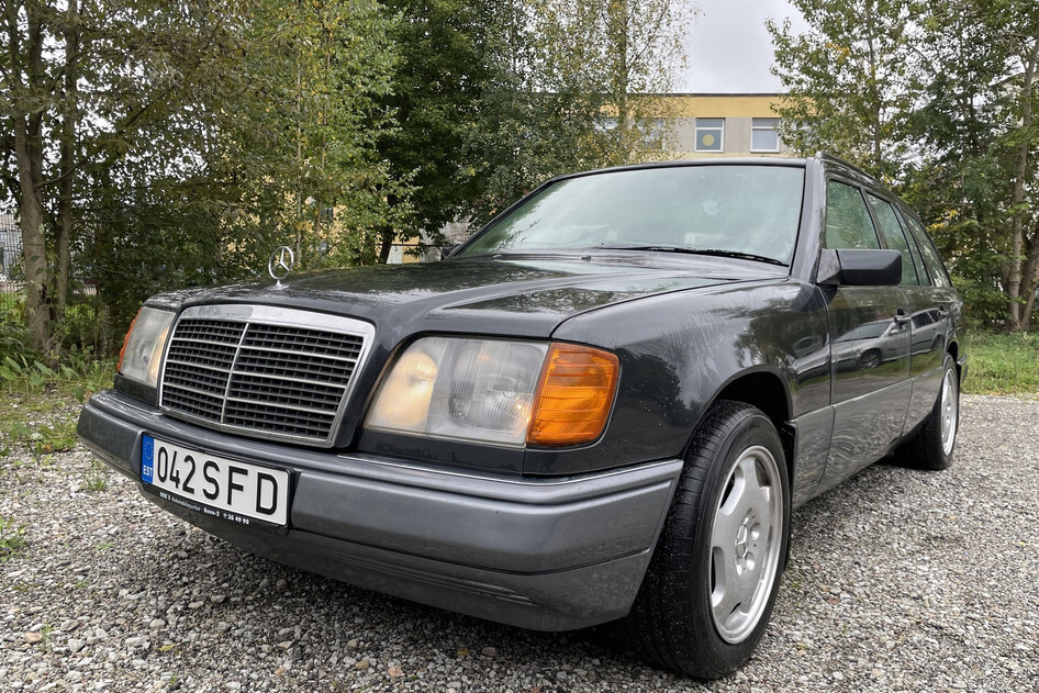 Mercedes-Benz E 320, 1995, 3.2, 162 kW, petrol+lpg, automatic, rear-wheel drive
