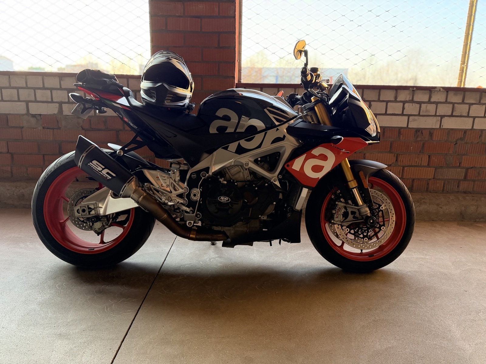 Aprilia Tuono 2018, kuva 4/5