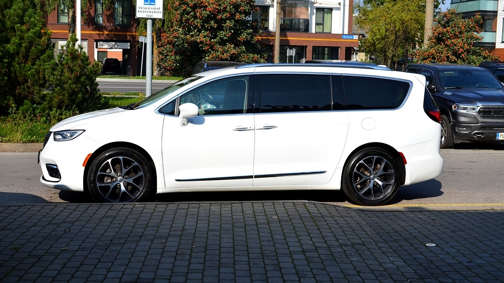 Chrysler Pacifica TOURING L 3.6 214kW 2020, photo 4/12