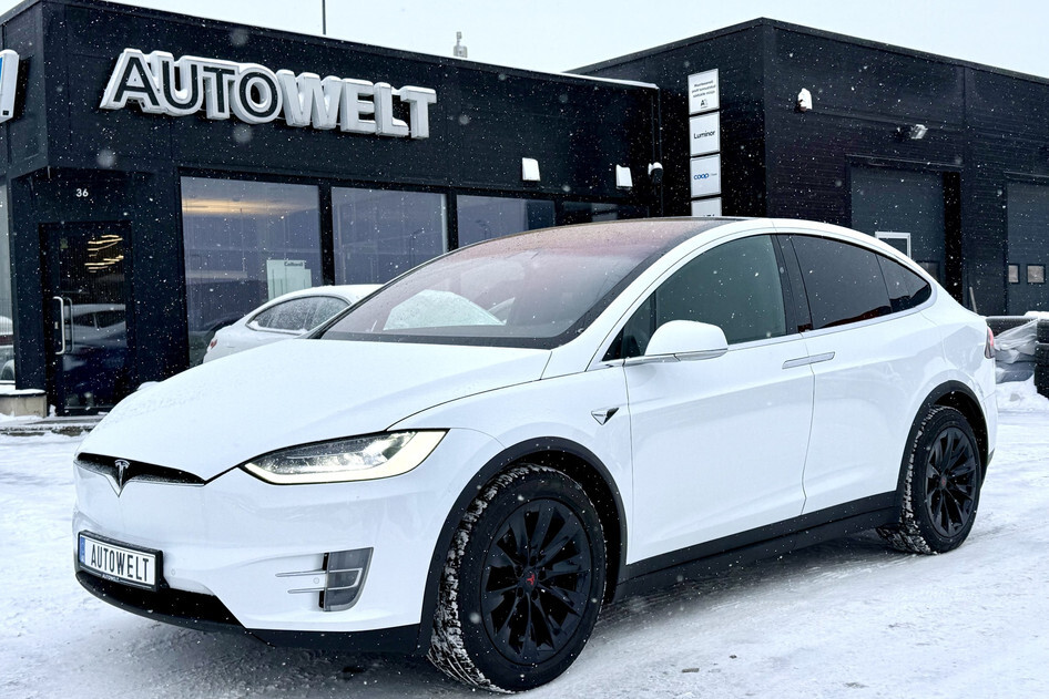 Tesla Model X, 2017, 158 kW, electric, automatic, four-wheel drive
