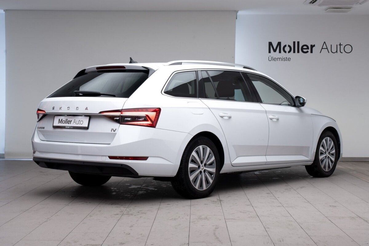 Škoda Superb 2022, kuva 5/10