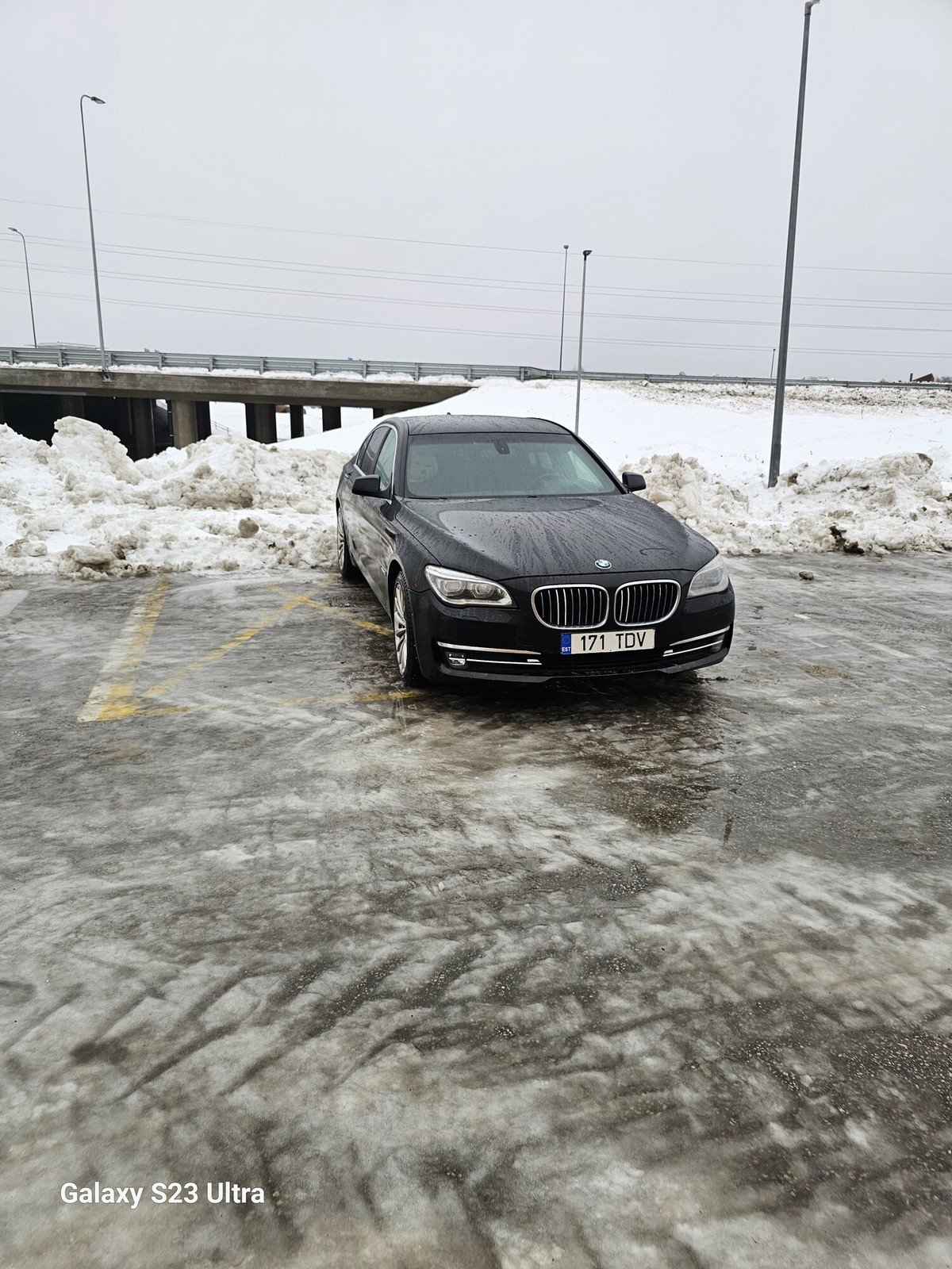 BMW 740 2011, kuva 7/7