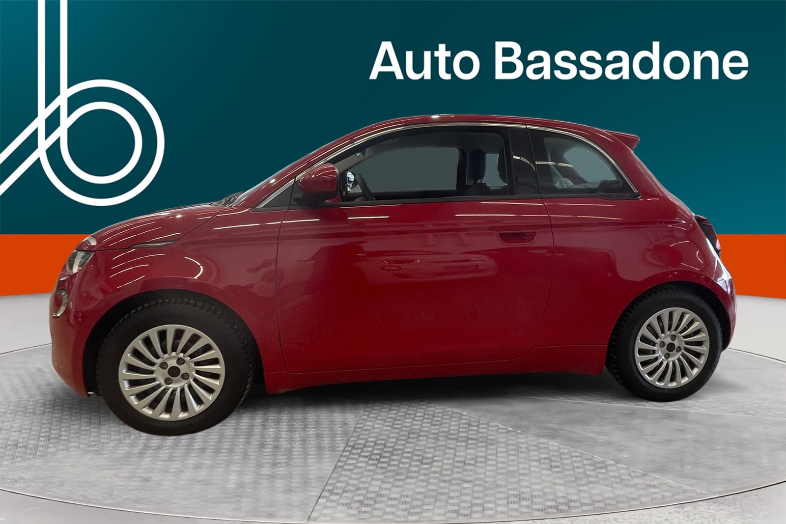 Fiat 500e 2023, photo 2/10