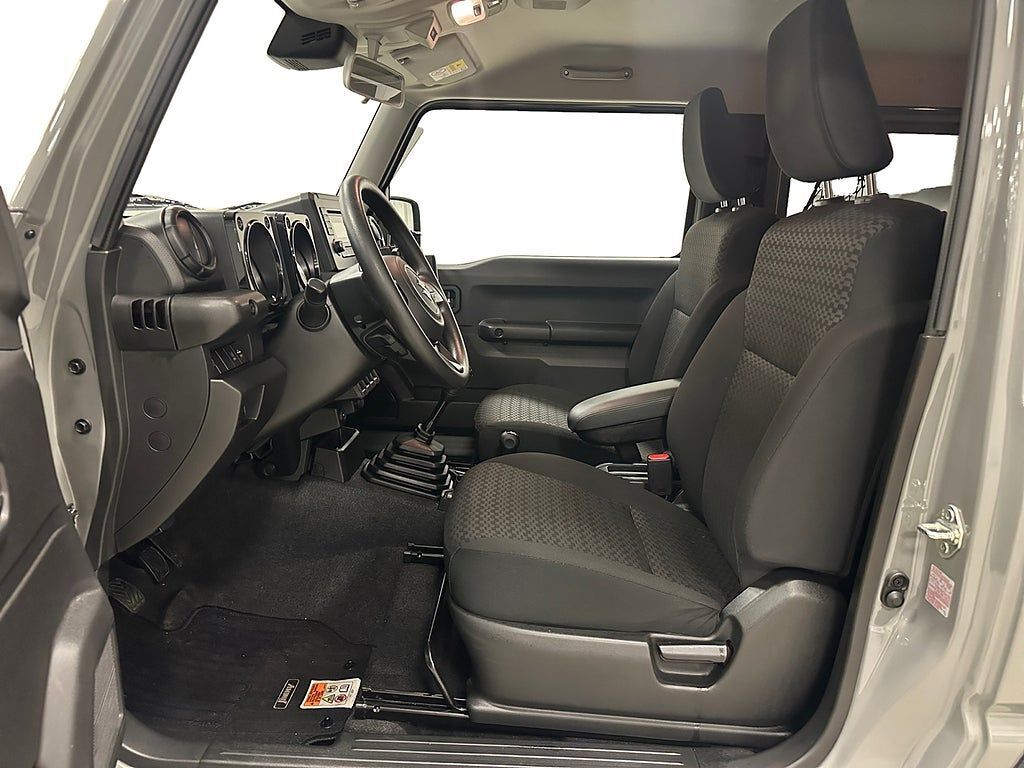 Suzuki Jimny 2024, photo 6/10