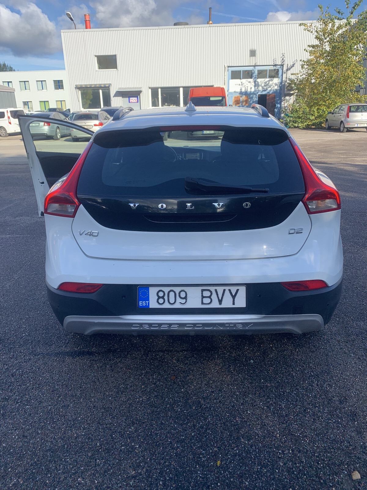 Volvo V40 Cross Country 2015, photo 3/11