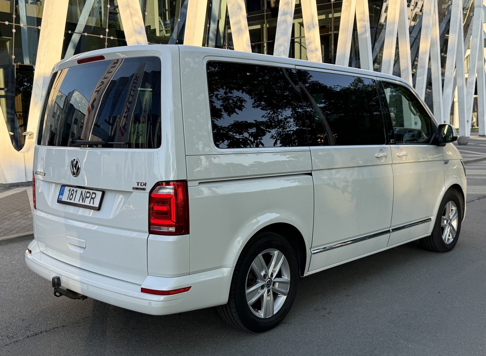 Volkswagen Multivan 2016, kuva 3/37