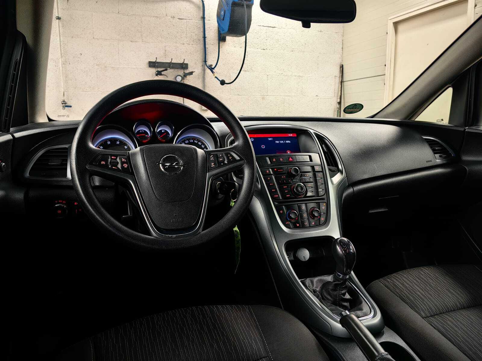 Opel Astra 2014, kuva 3/10